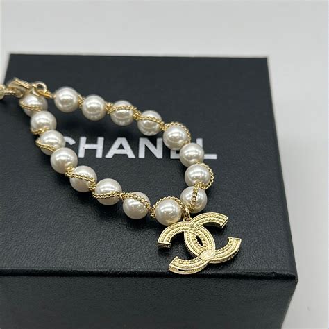 chanel bracelet with logo|Chanel pearl bracelet price.